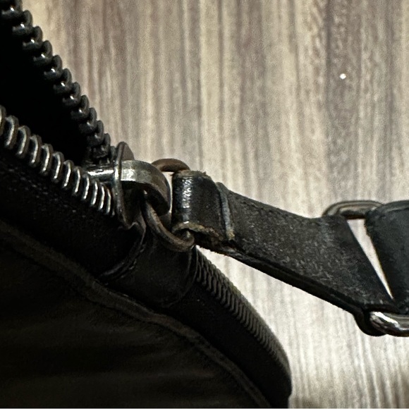 Distressed Maison Margiela Double Zip Leather Bag - Picture 5 of 13